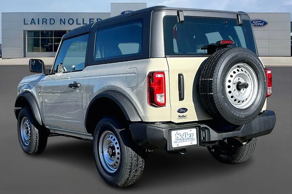New 2025 Beige Ford Base image 3