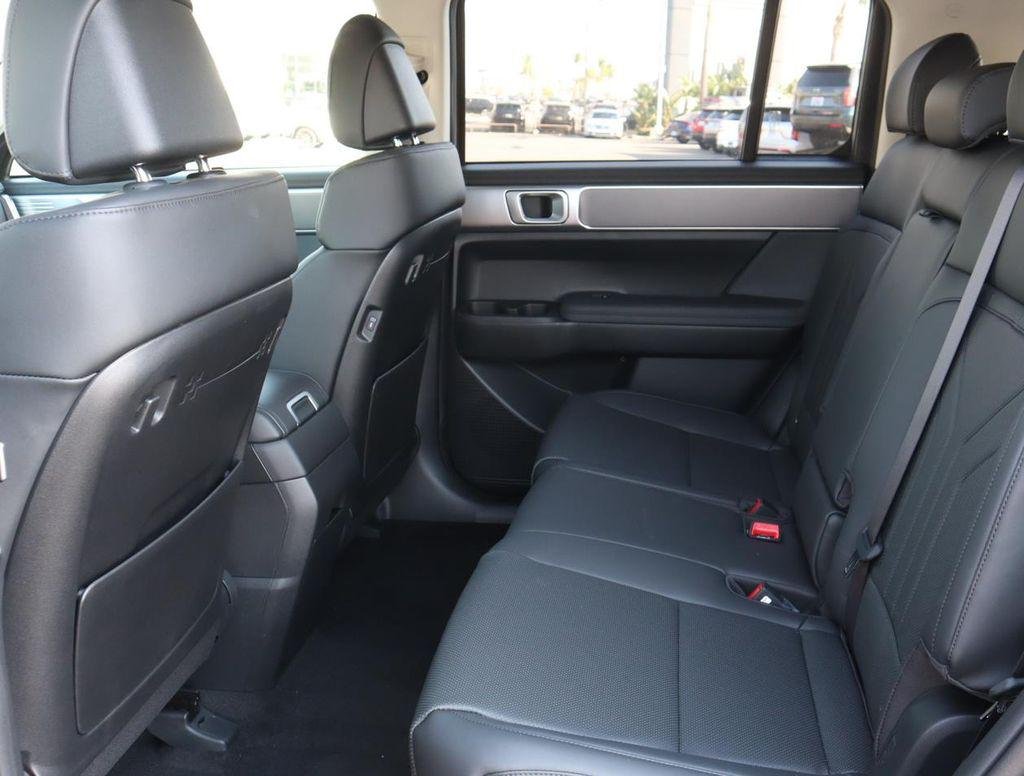 New 2026 Gray Hyundai SEL FWD image 19