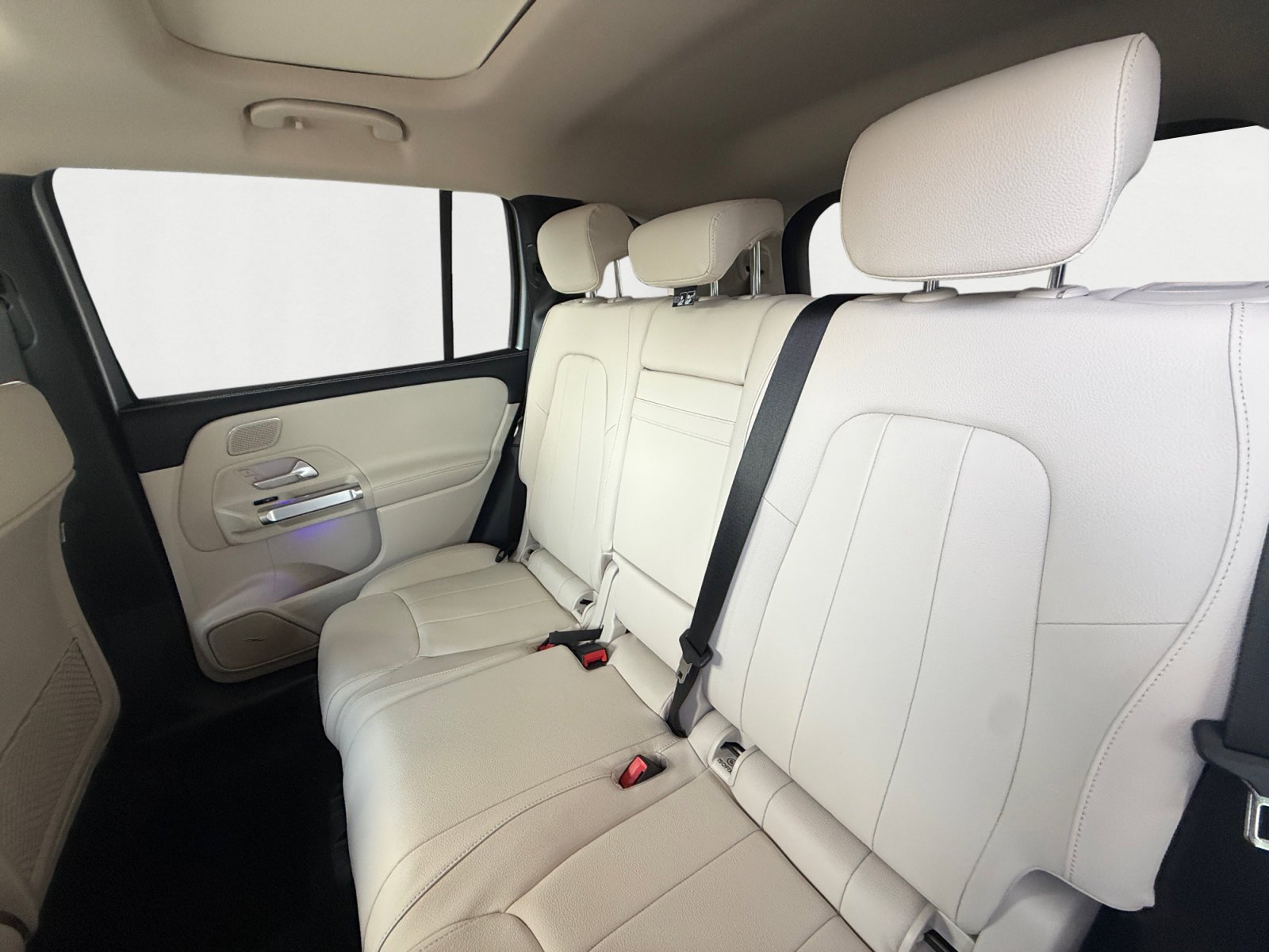 New 2026 Cirrus Silver Metallic Mercedes-Benz GLB 250 image 13