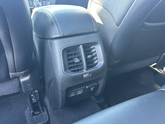 Used 2022 Gray Jeep Limited image 29