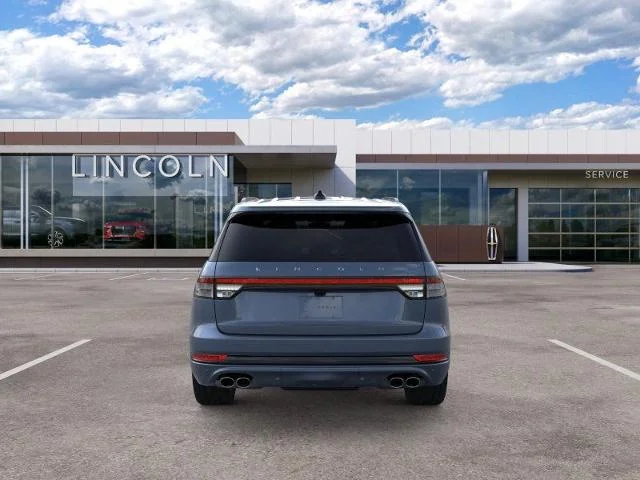 New 2026 Whisper Blue Metallic Clearcoat Lincoln Premiere® image 5