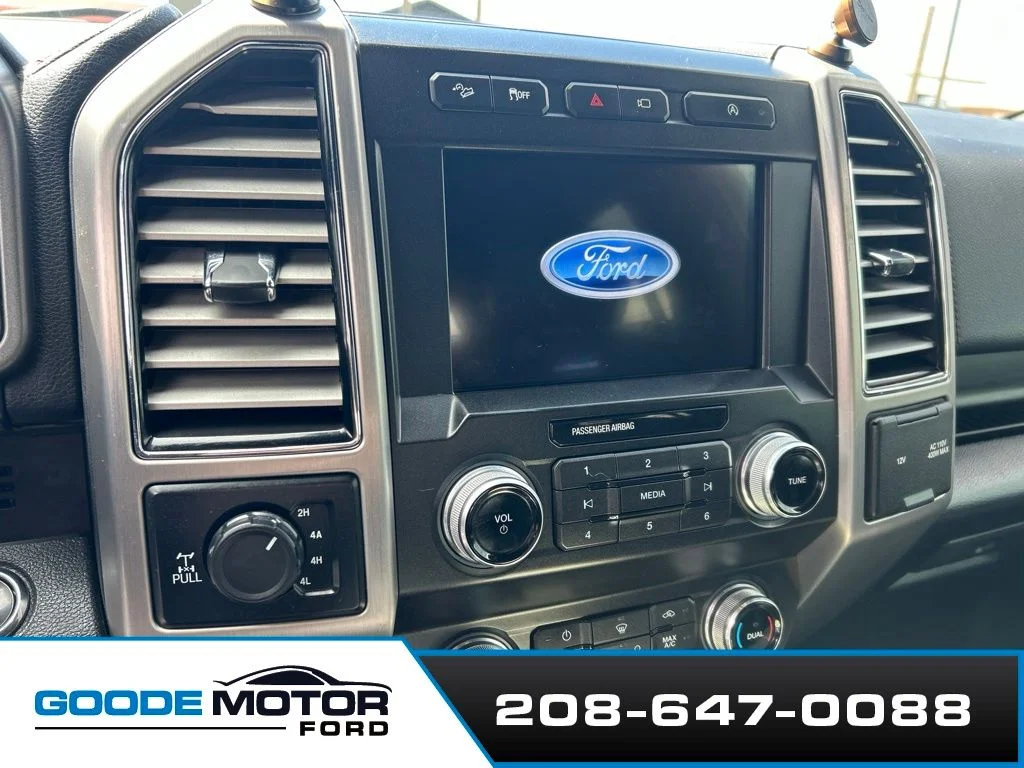 Used 2019 White Platinum Tri-Coat Metallic Ford Platinum image 7
