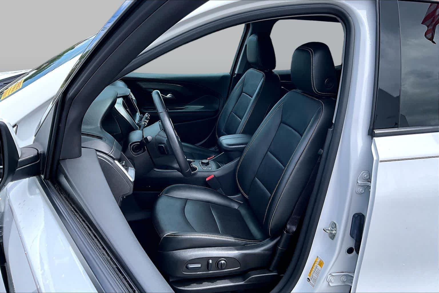 Used 2022 Summit White GMC SLT image 8