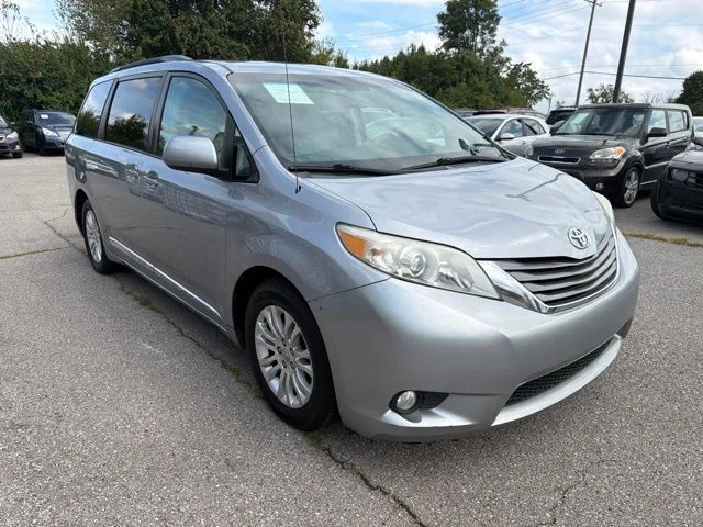 Used 2011 Silver Toyota XLE image 1