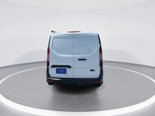Used 2021 White Ford XL image 6