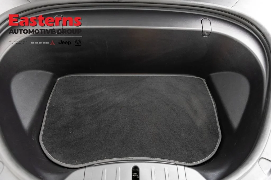 Used 2018 White Tesla Long Range image 7
