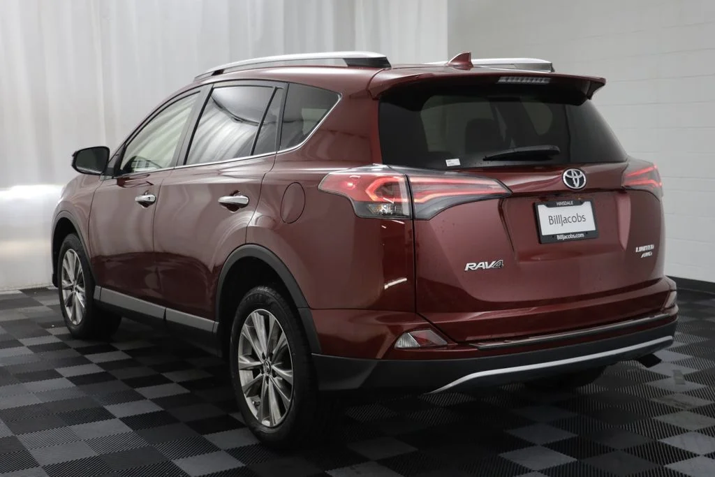 2018 Toyota RAV4 Limited - Photo 15