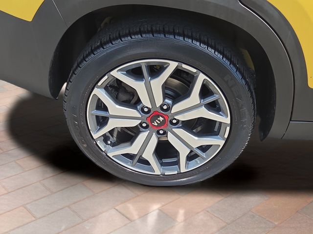 Used 2021 Yellow Kia SX image 4