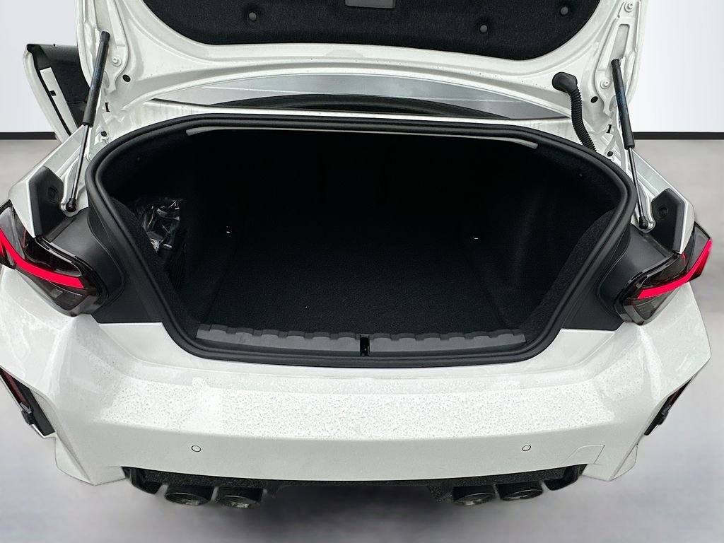 Used 2026 Alpine White BMW Base image 27