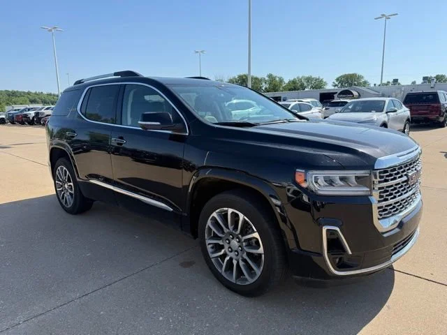 2023 GMC Acadia Denali AWD's photo