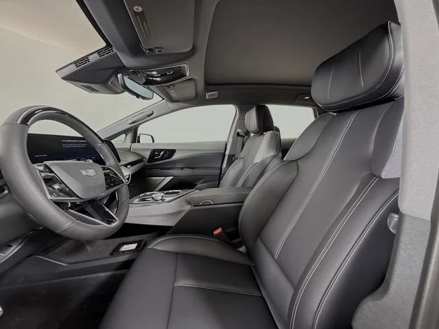 2027 Cadillac OPTIQ Sport - Photo 6