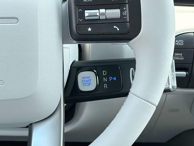 New 2026 White Hyundai SEL 7P image 23
