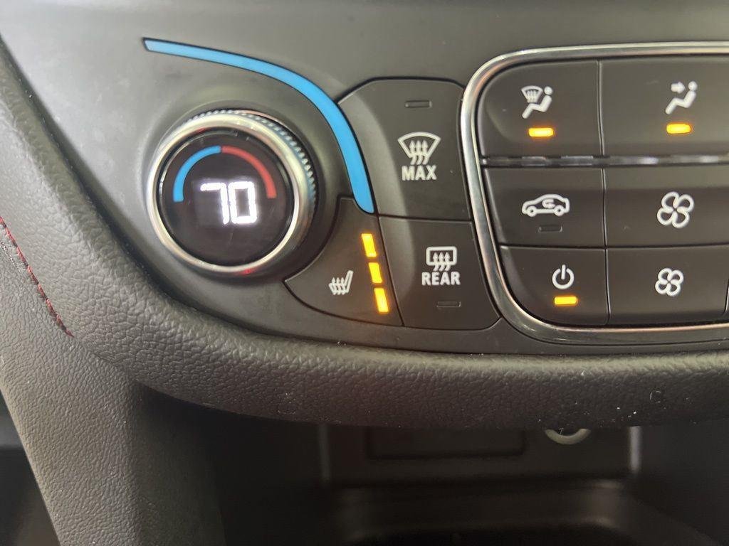 Used 2022 Summit White Chevrolet RS image 16