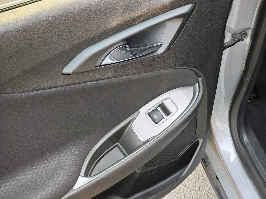2023 Chevrolet Malibu 1LT - Photo 26
