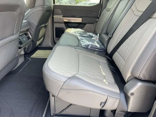 New 2026 Star White Metallic Tri-Coat Ford Platinum image 9