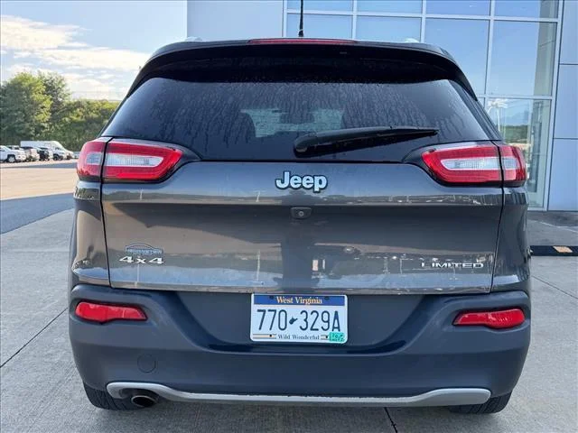Used 2016 Granite Crystal Metallic Clearcoat Jeep Limited image 8