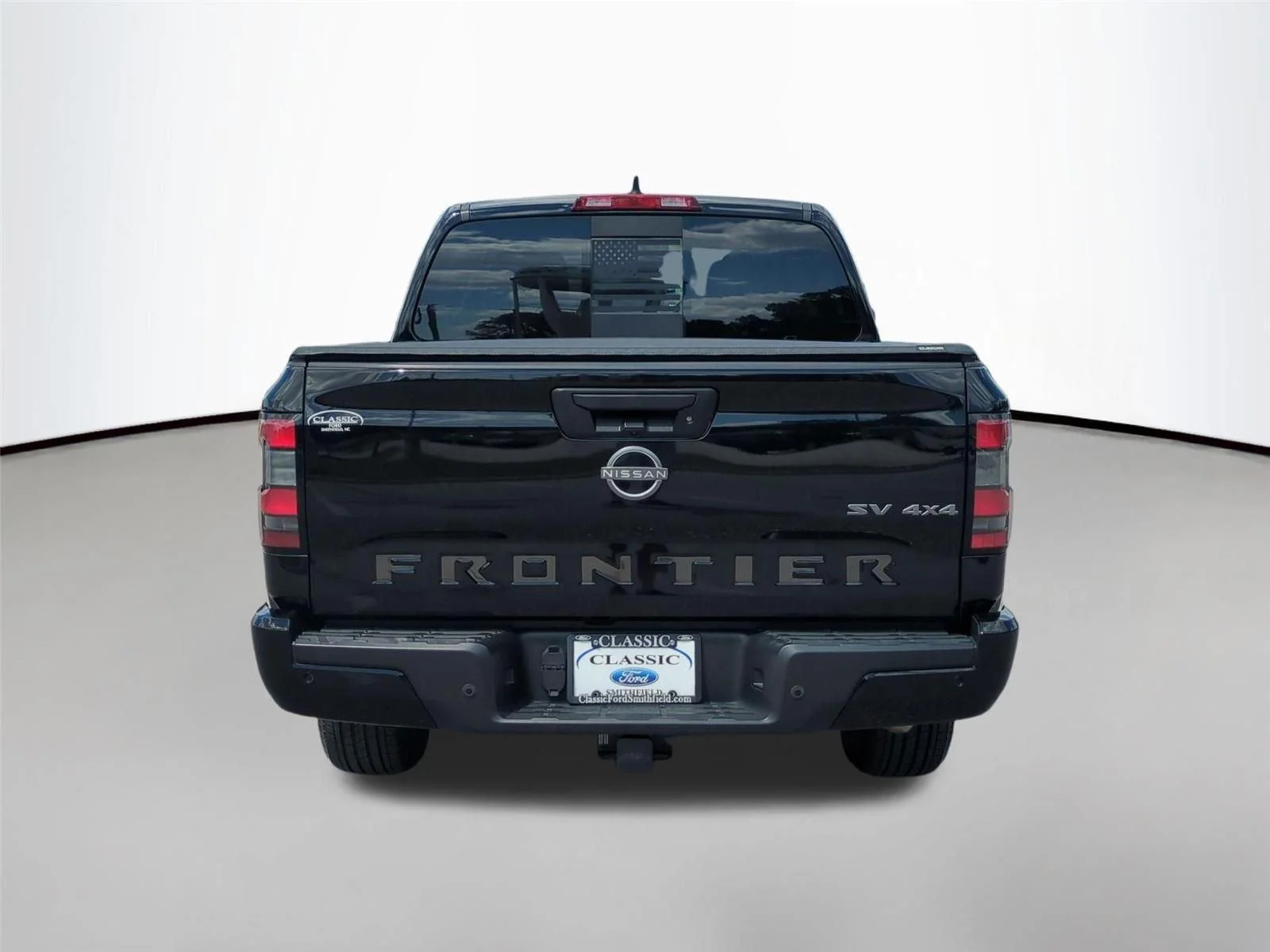 Used 2024 Super Black Nissan SV image 4