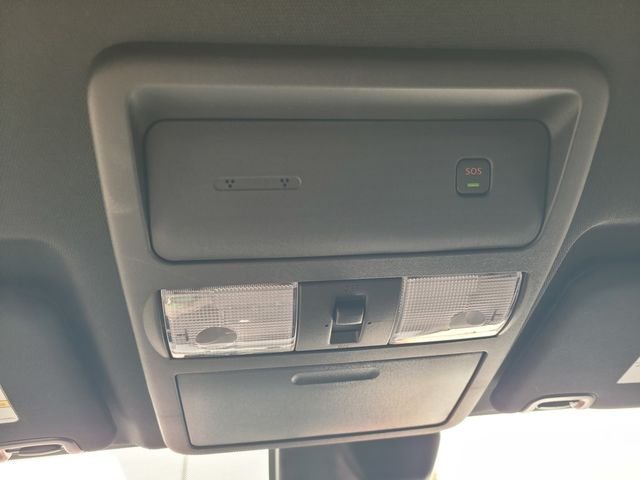 Used 2025 Orange Nissan PRO-4X image 22
