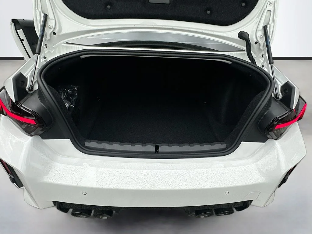 Used 2026 Alpine White BMW Base image 27