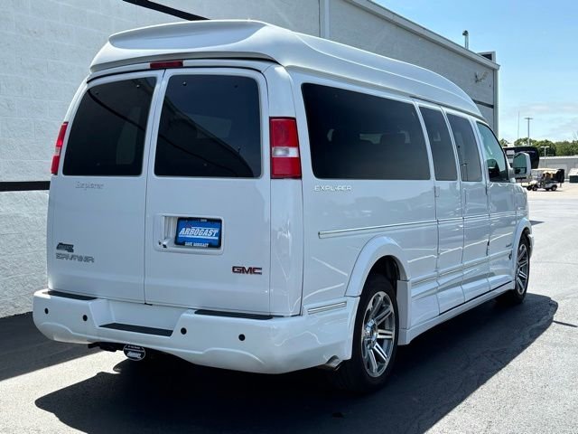 Used 2020 Summit White GMC Explorer Limited SE image 8
