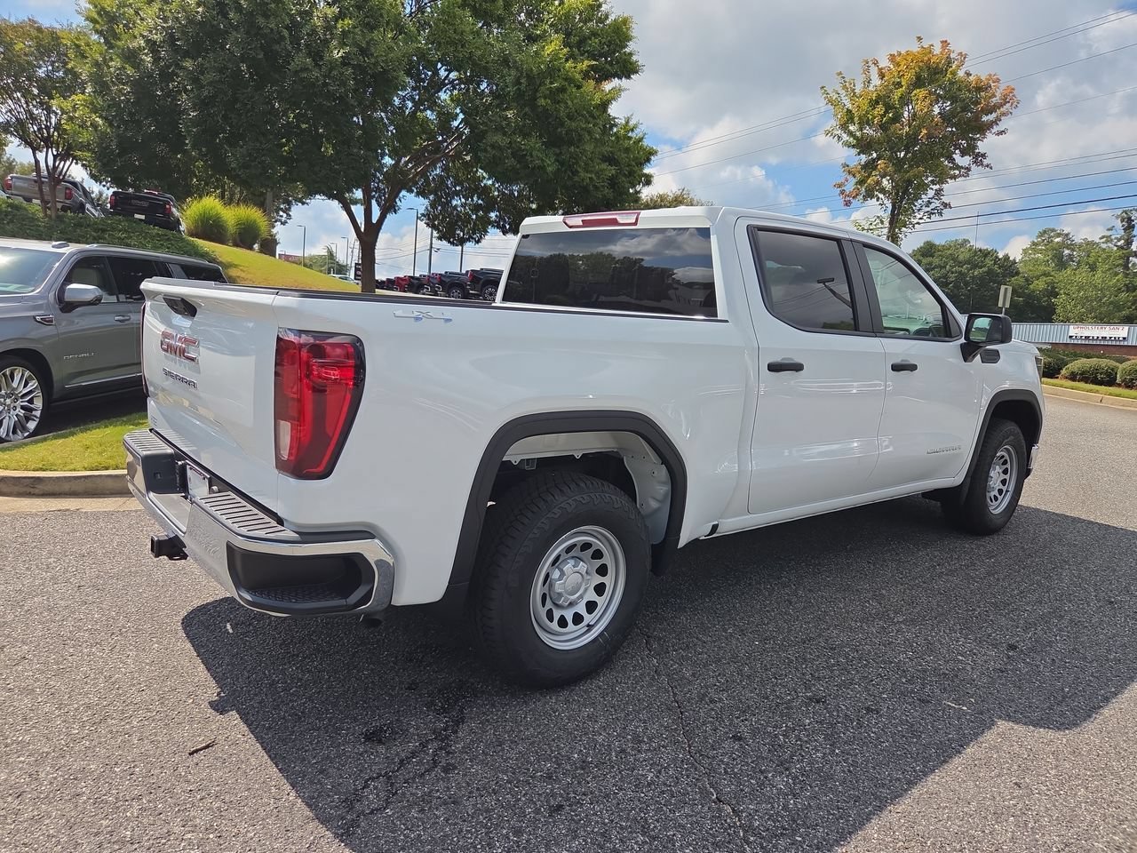 New 2026 Summit White GMC Pro image 8