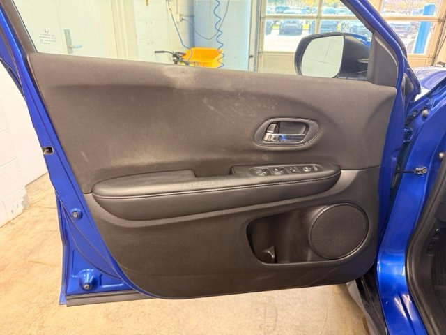 Used 2018  Honda LX image 11