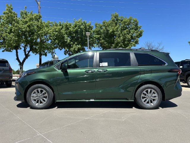 New 2026 Cypress Toyota  XLE image 2