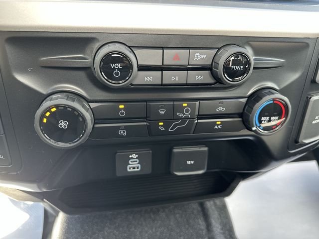 New 2026 Oxford White Ford F-250® XL image 18
