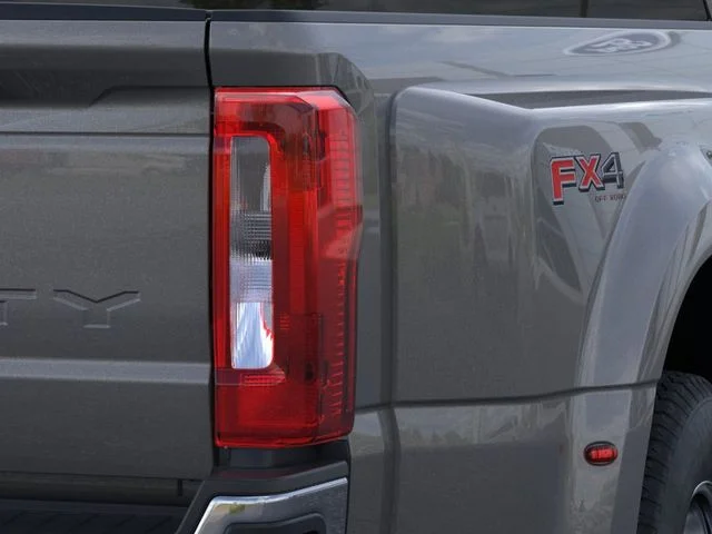 New 2026 Carbonized Gray Metallic Ford XLT image 21
