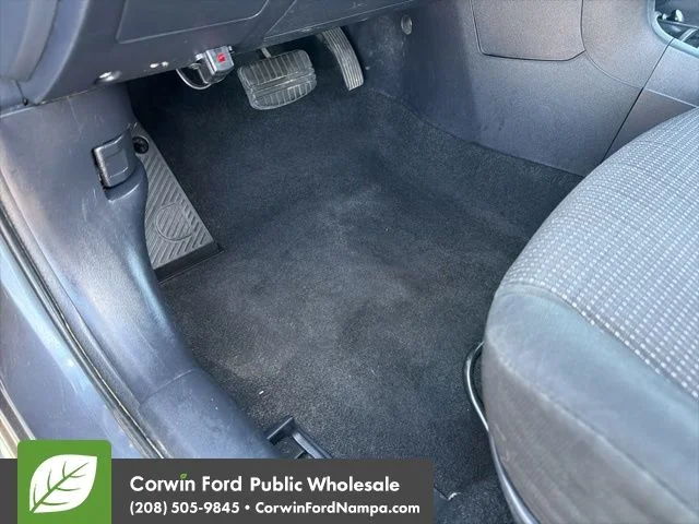Used 2011 Gray Mitsubishi ES image 26