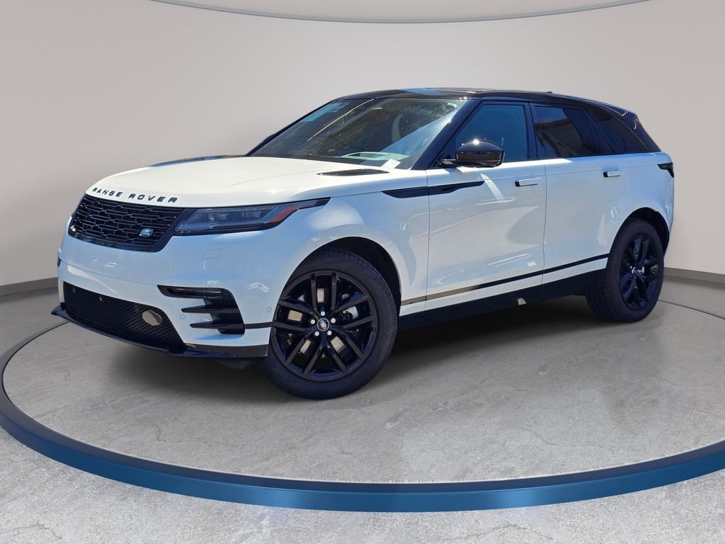 Certified Used 2025 White Land Rover Dynamic SE image 1