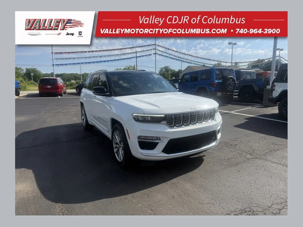 Used 2022 White Jeep Summit image 1