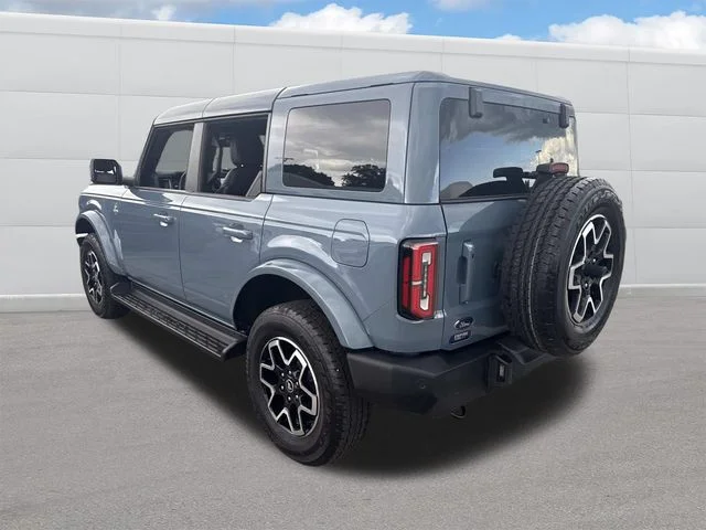 Used 2025 Gray Ford Outer Banks image 3