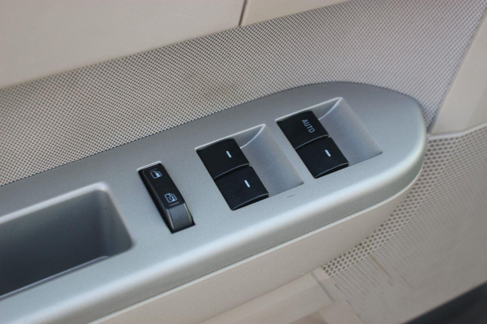 Used 2012 Blue Ford XLT image 13