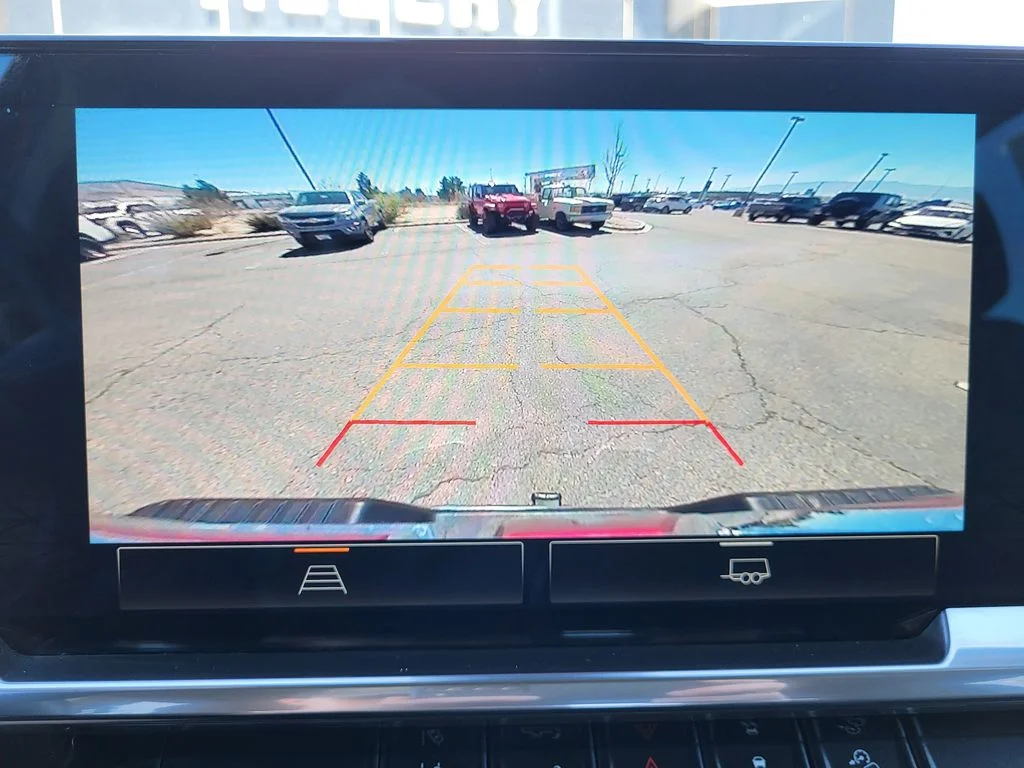 Used 2024 Summit White GMC SLE image 14