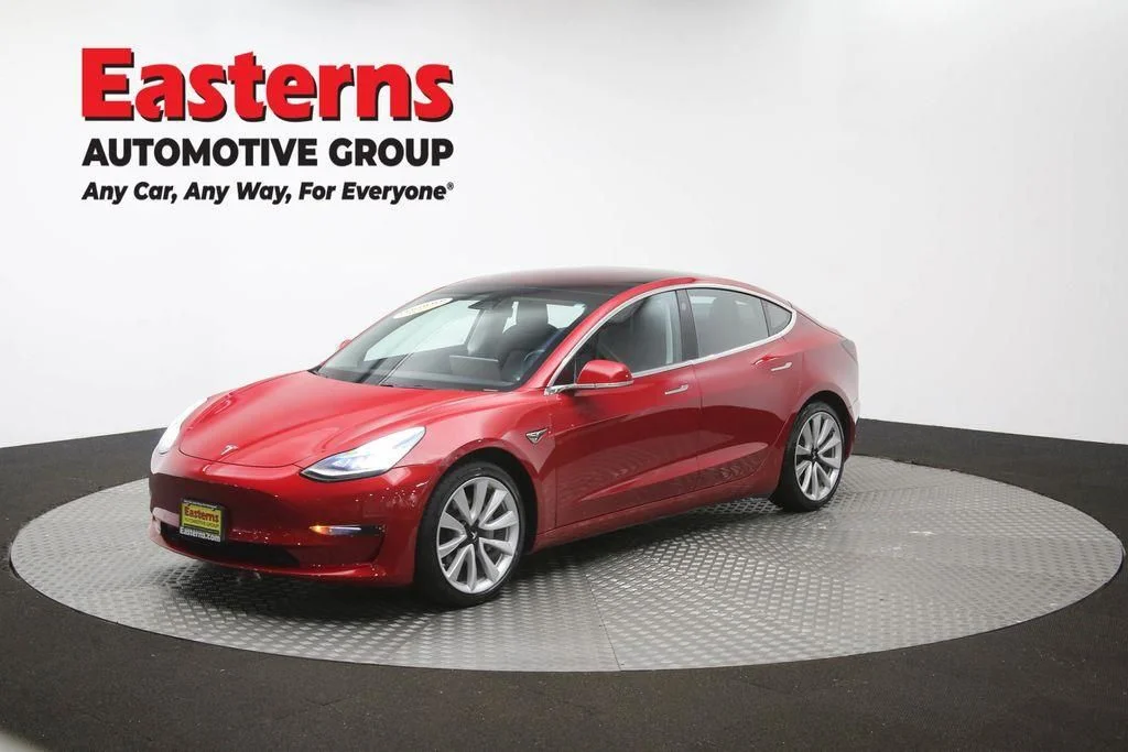 Used 2018 Red Tesla Long Range image 52