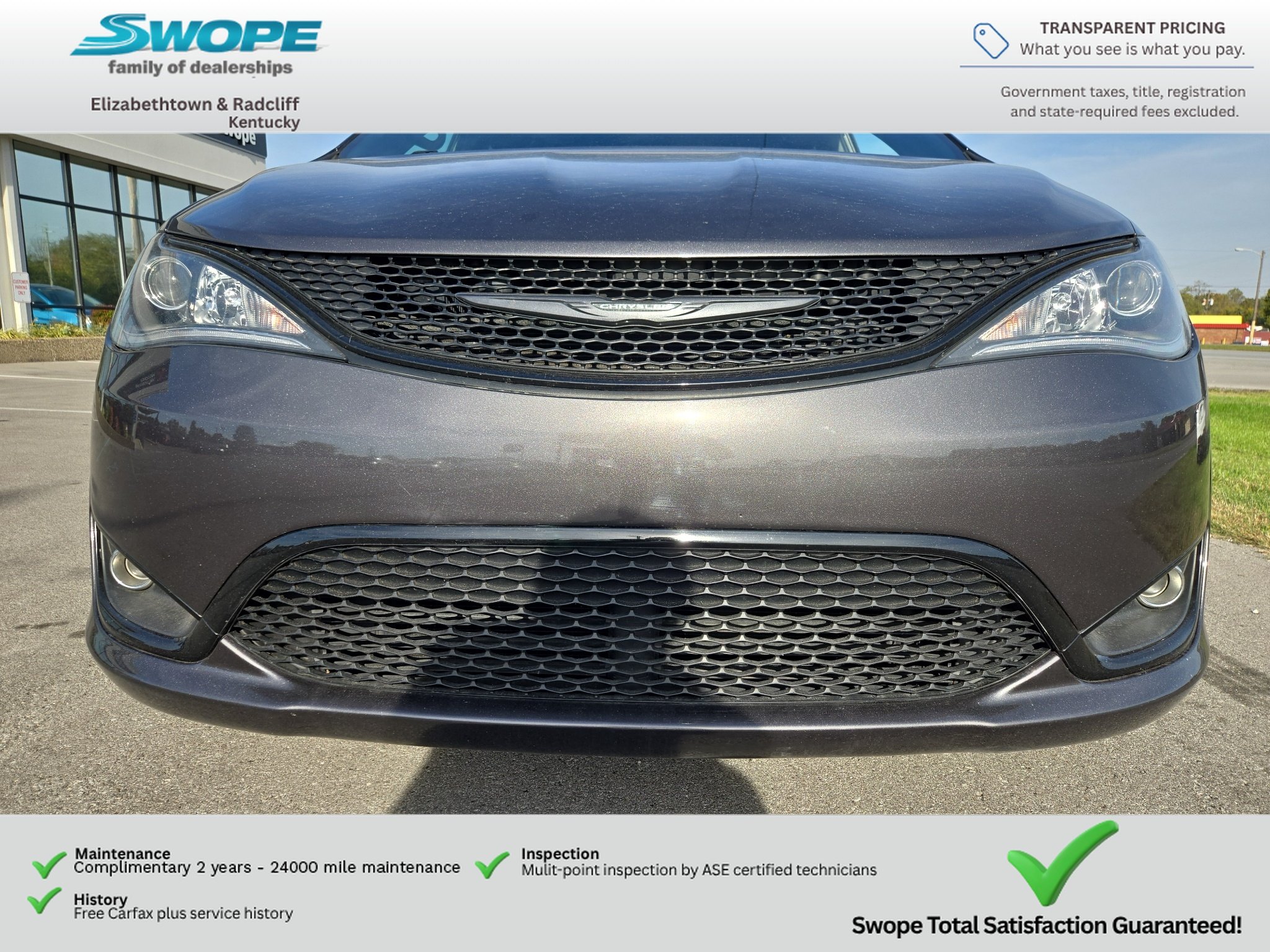 Used 2018 Granite Crystal Metallic Clearcoat Chrysler Touring L image 2