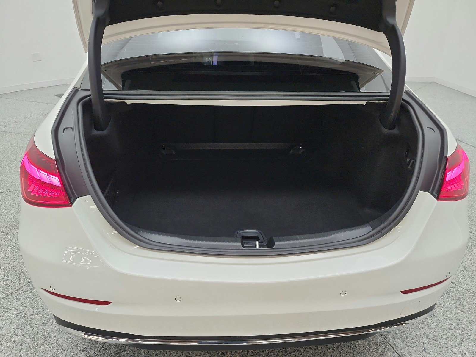 Used 2024 Polar White Mercedes-Benz C 300 Sedan image 21