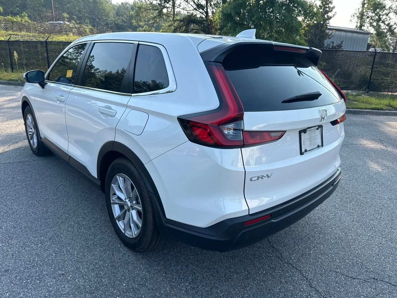 Used 2024  Honda EX-L image 3