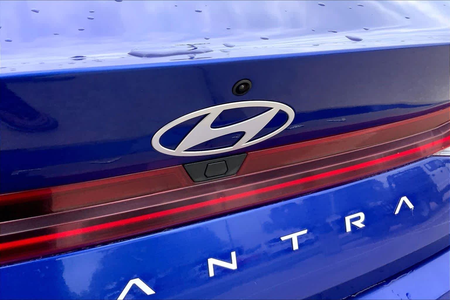 Used 2024 Intense Blue Hyundai SEL image 30