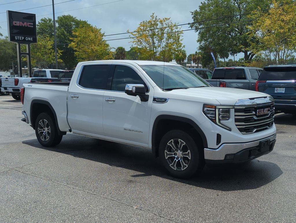 Used 2024 White GMC SLT image 8
