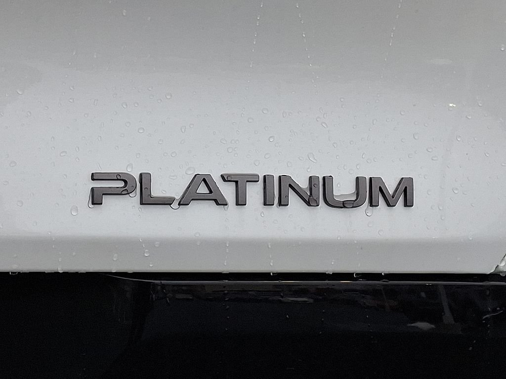 New 2026 Everest White Pearl TriCoat Nissan Platinum image 20