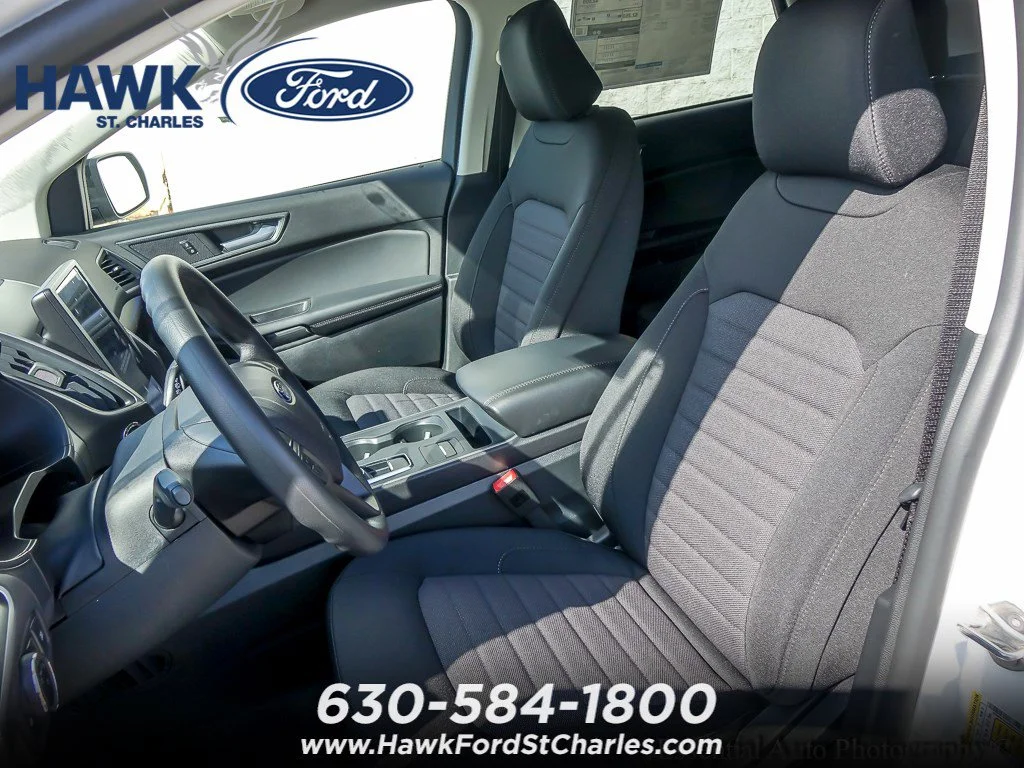 New 2024 Oxford White Ford SE image 7