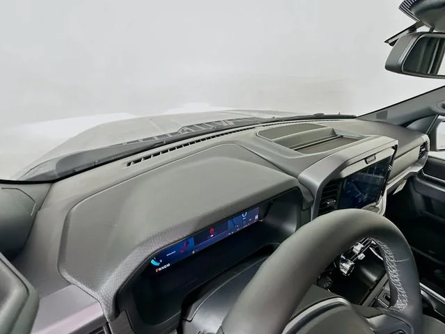 New 2026 Iconic Silver Metallic Ford XLT image 9