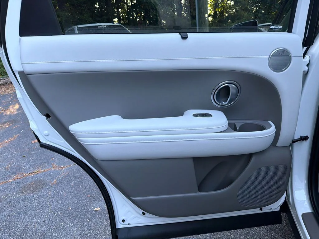 Used 2026 White Hyundai Blue SEL image 22