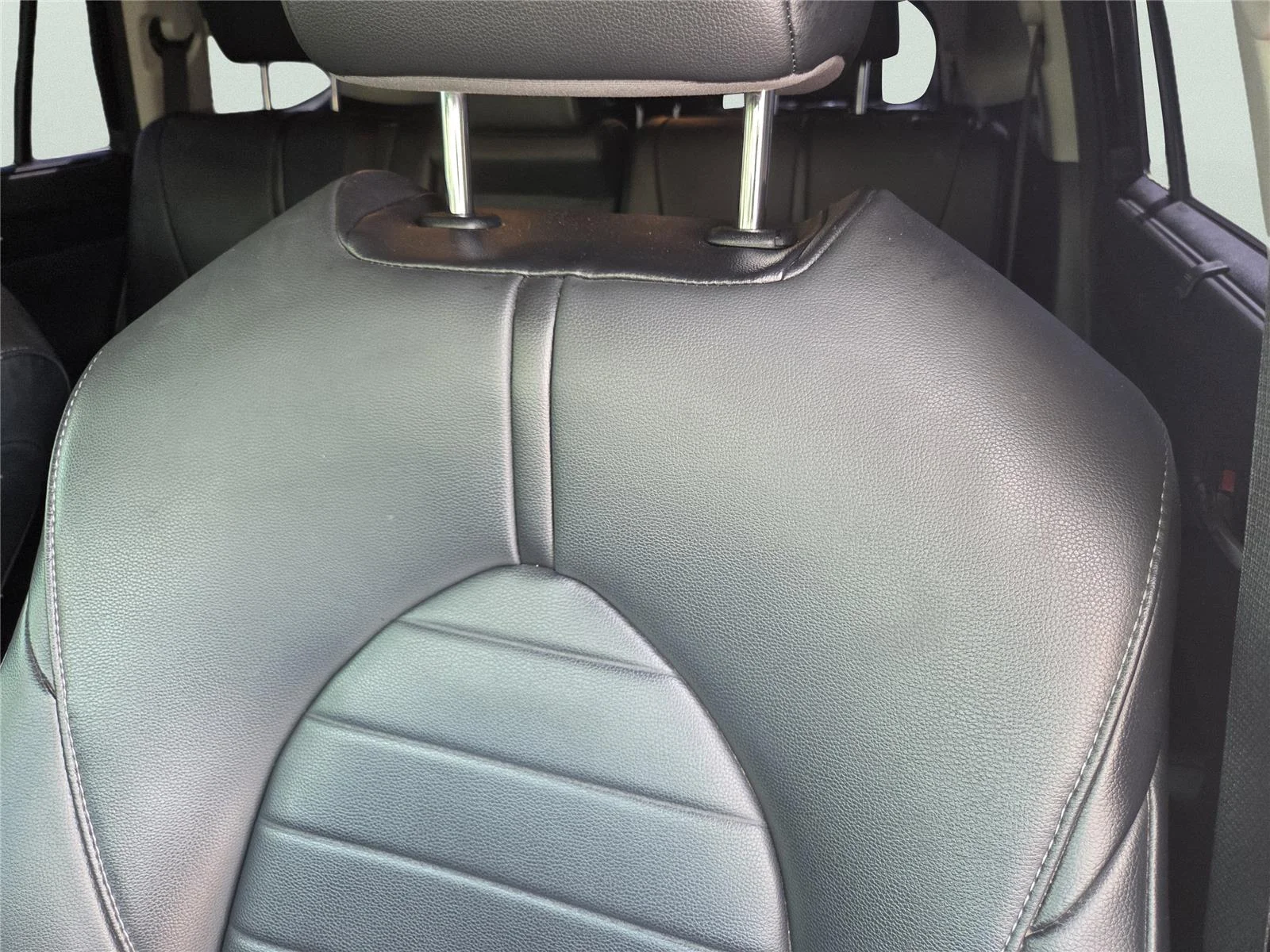Used 2021 Midnight Black Metallic Toyota XLE image 18