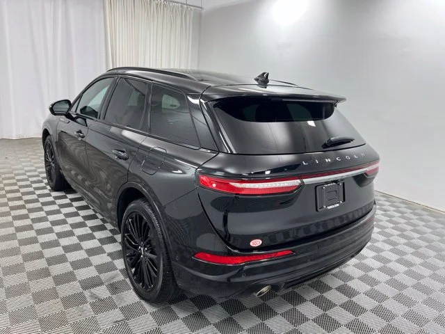 Used 2023 Black Lincoln Reserve image 6