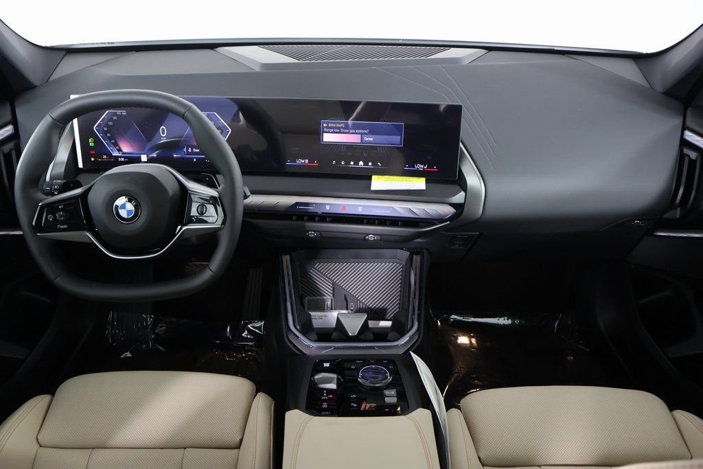 Used 2026 White Metallic BMW 30 xDrive image 4