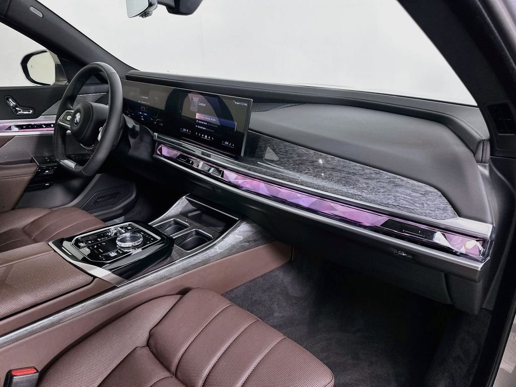 Certified Used 2024 Oxide Grey Met BMW xDrive60 image 29