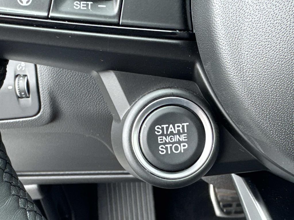 2026 Alfa Romeo Giulia Base - Photo 17